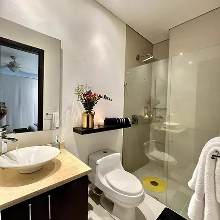 Apartamento Luxury Pool Near