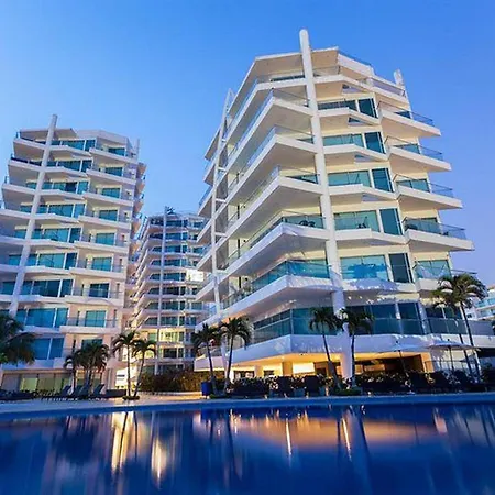 Apartamento Luxury Pool Near *
